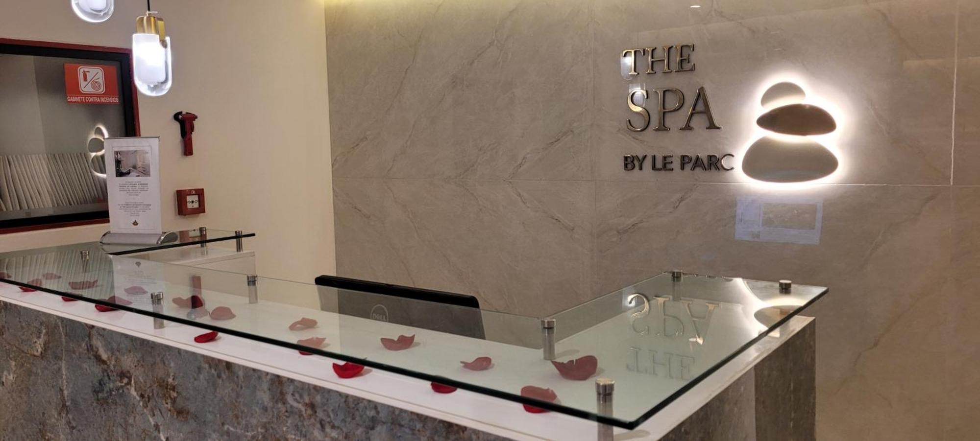 Le Parc Residences With Hotel Services Κίτο Εξωτερικό φωτογραφία